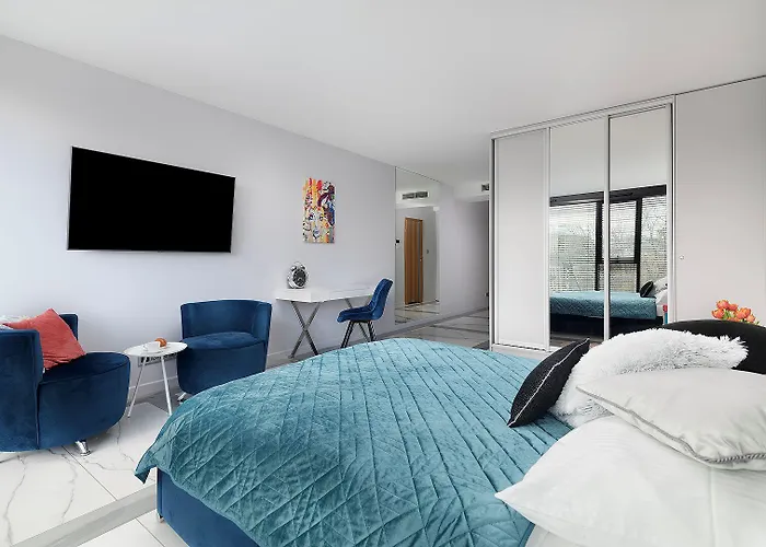 Easy Rent - Diamond, Basen & Spa, Centrum Free Parking 24h Check-in Апартаменты *